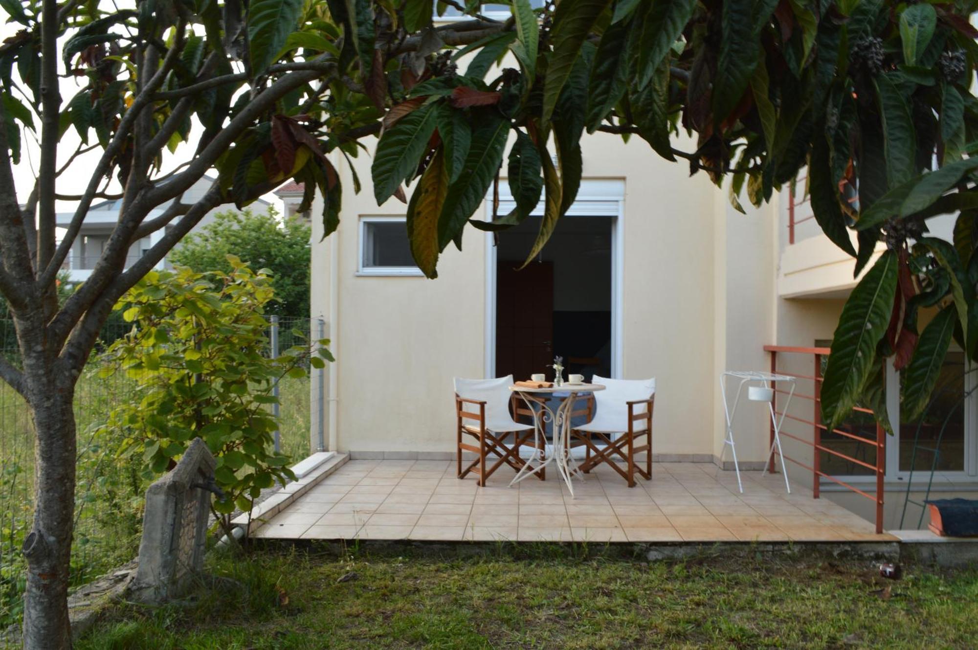 Sunny Retreat With A Garden Terrace Private Room يانينة المظهر الخارجي الصورة